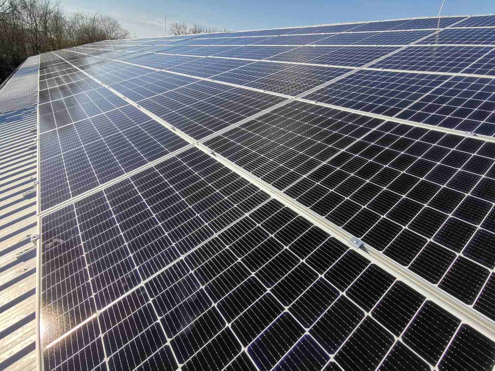 Oplatí sa investovať do solárnych panelov?